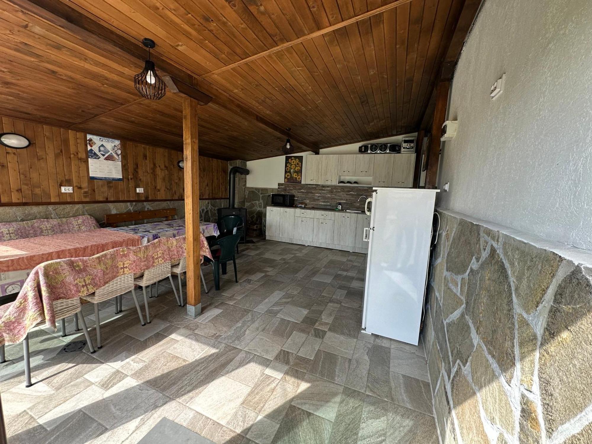 Velkovski Guest House خيساريا المظهر الخارجي الصورة