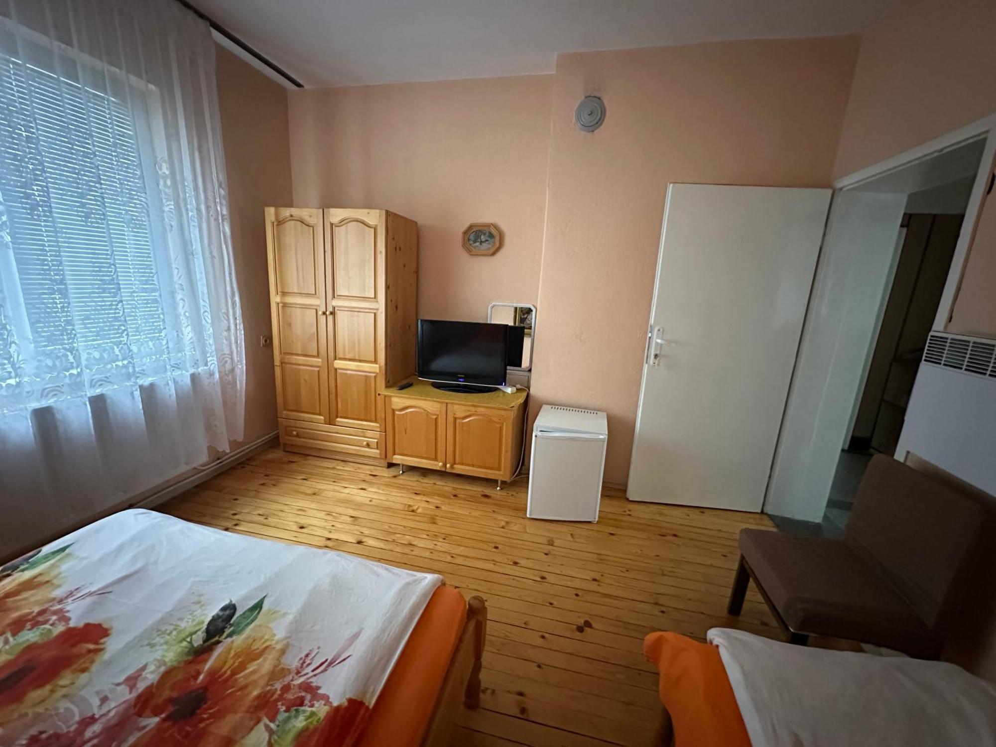Velkovski Guest House خيساريا المظهر الخارجي الصورة