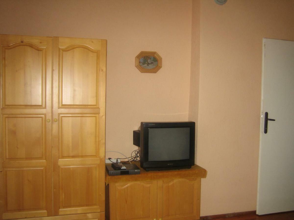 Velkovski Guest House خيساريا المظهر الخارجي الصورة
