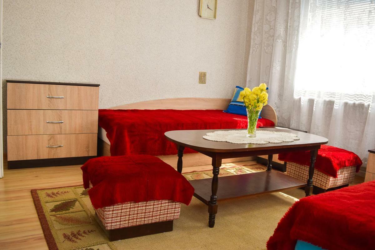 Velkovski Guest House خيساريا المظهر الخارجي الصورة