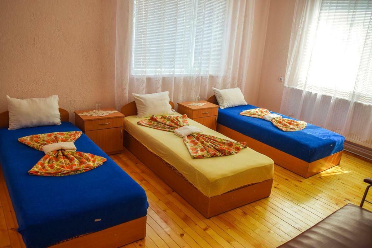 Velkovski Guest House خيساريا المظهر الخارجي الصورة
